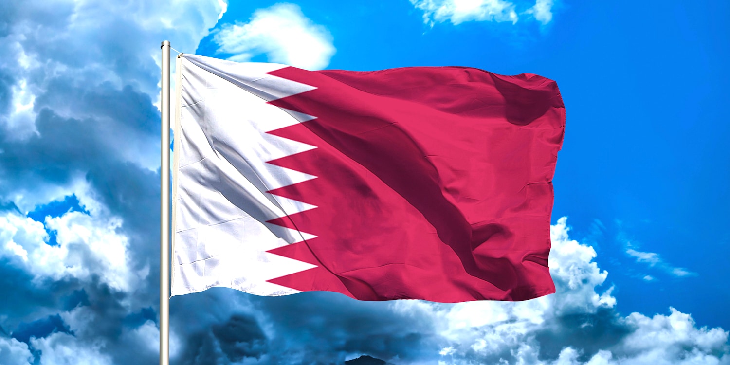 World / Flags / Qatar