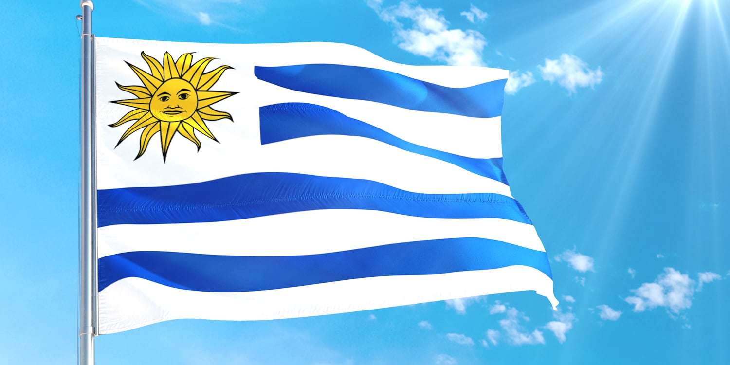 World / Flags / Uruguay